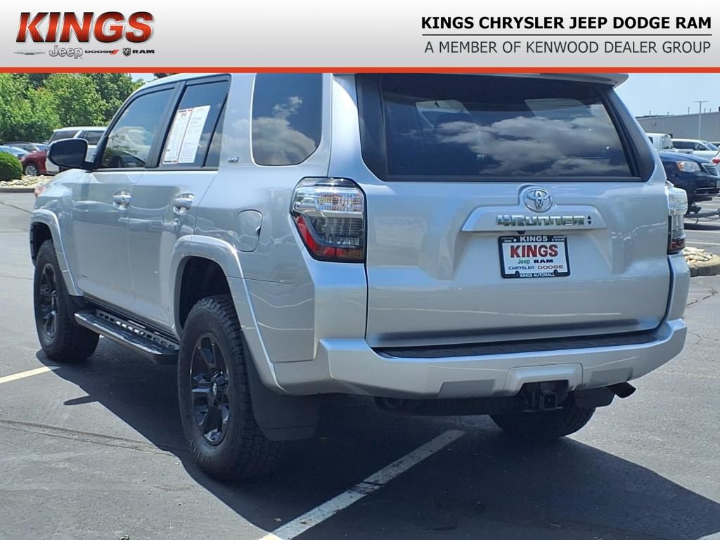 2022 Toyota 4Runner SR5 Premium photo 4