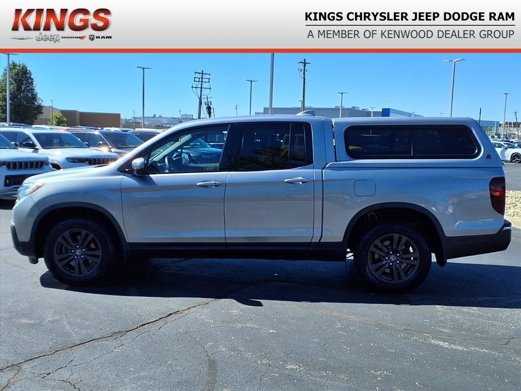 2019 Honda Ridgeline Sport photo 3