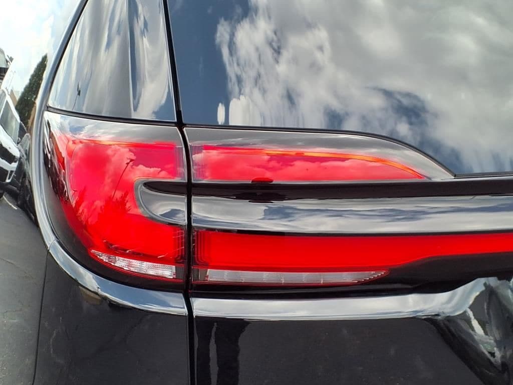 2025 Chrysler Pacifica Pinnacle - Photo 28