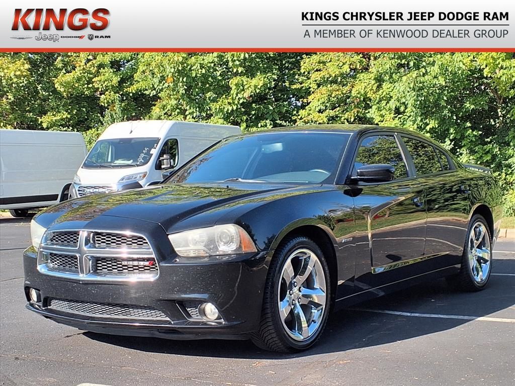 2013 Dodge Charger R/T photo 2