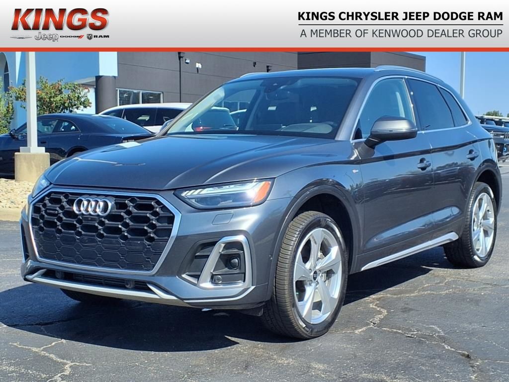2022 Audi Q5 45 S line Prestige photo 2