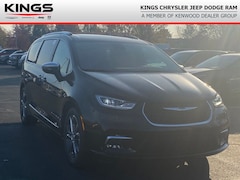 2026 Chrysler Pacifica Pinnacle Passenger Van