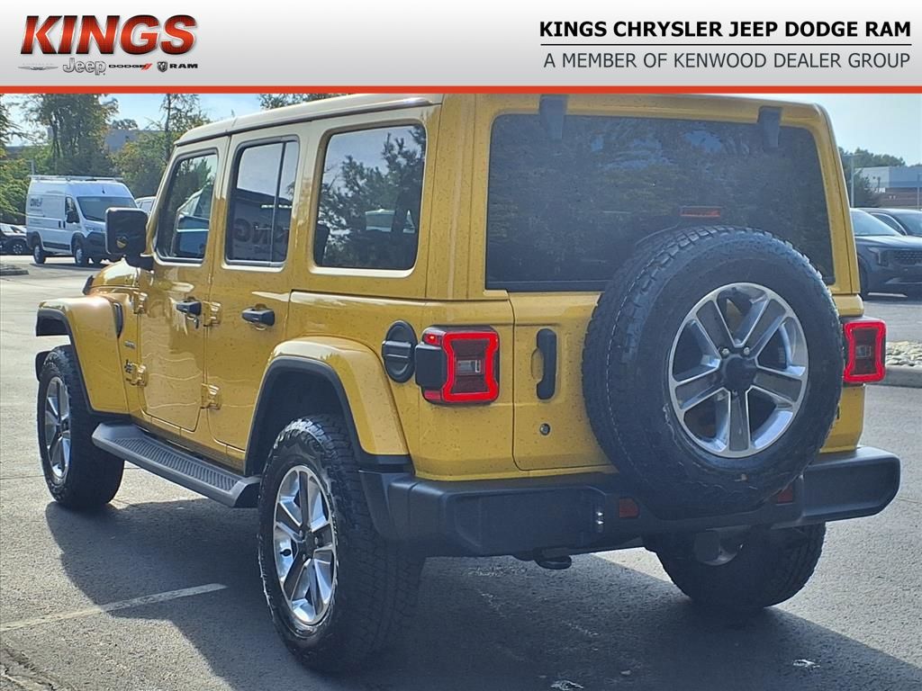 2020 Jeep Wrangler Unlimited Sahara photo 4