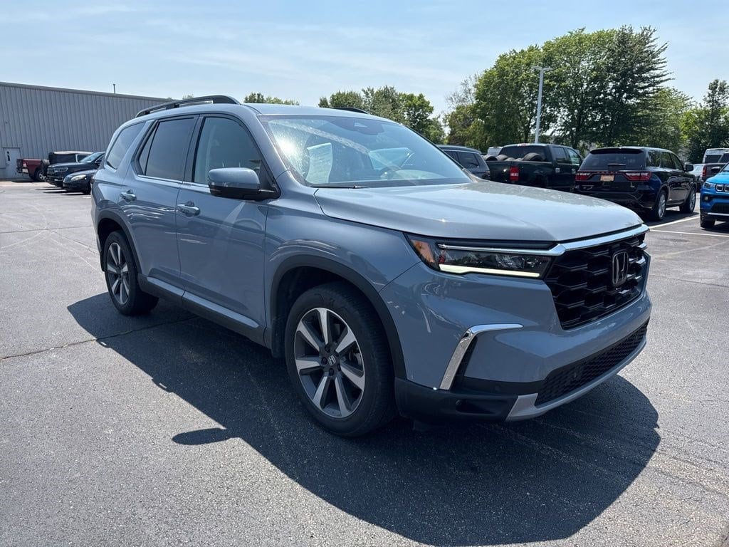Used 2023 Honda Pilot Touring with VIN 5FNYG1H71PB000722 for sale in Cincinnati, OH