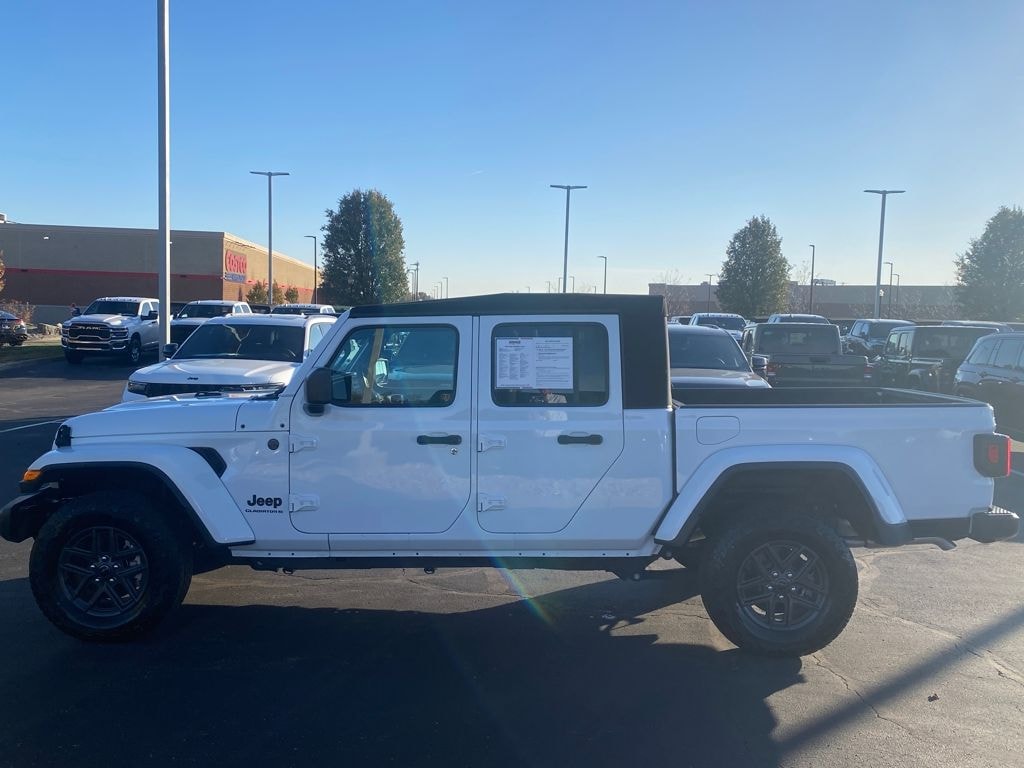 Certified 2024 Jeep Gladiator Sport Truck Crew Cab