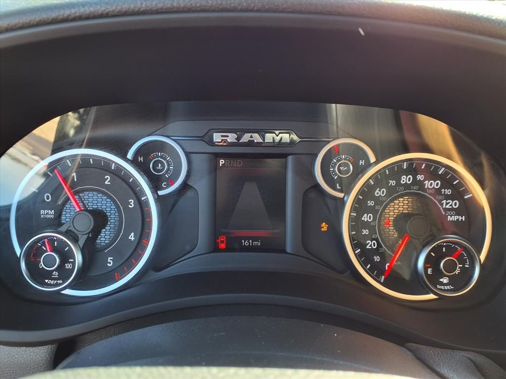 2025 RAM 2500 Tradesman - Photo 11