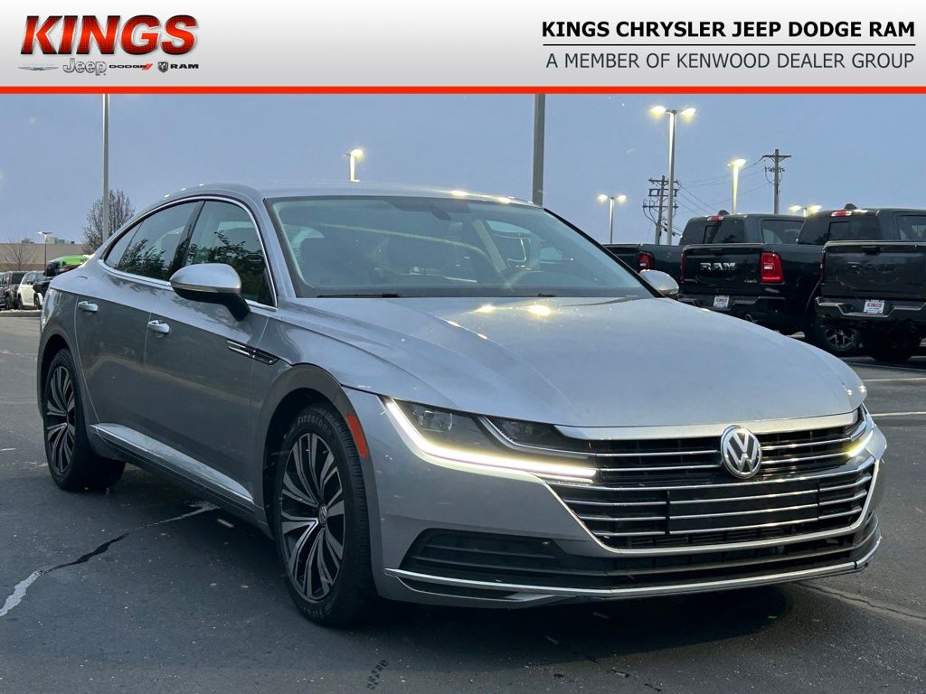 2019 Volkswagen Arteon SE's photo