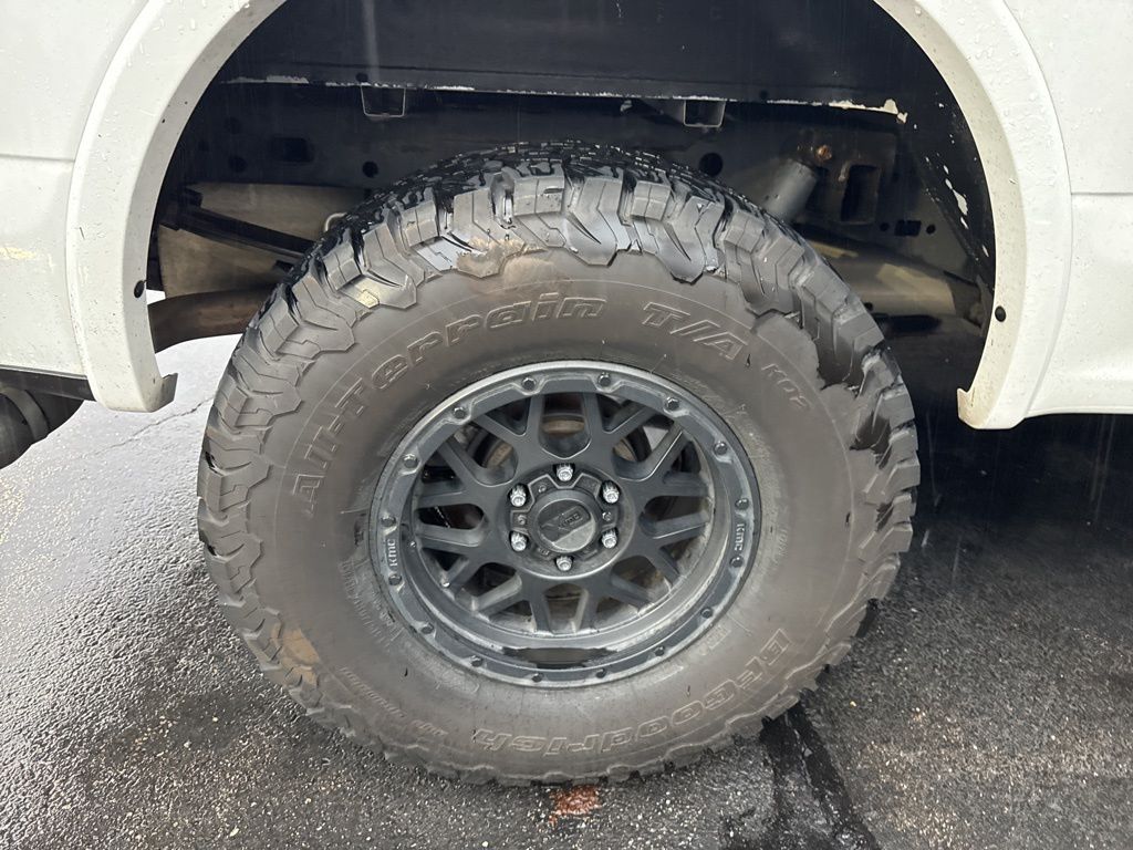 2016 Ford F-150 XLT photo 2