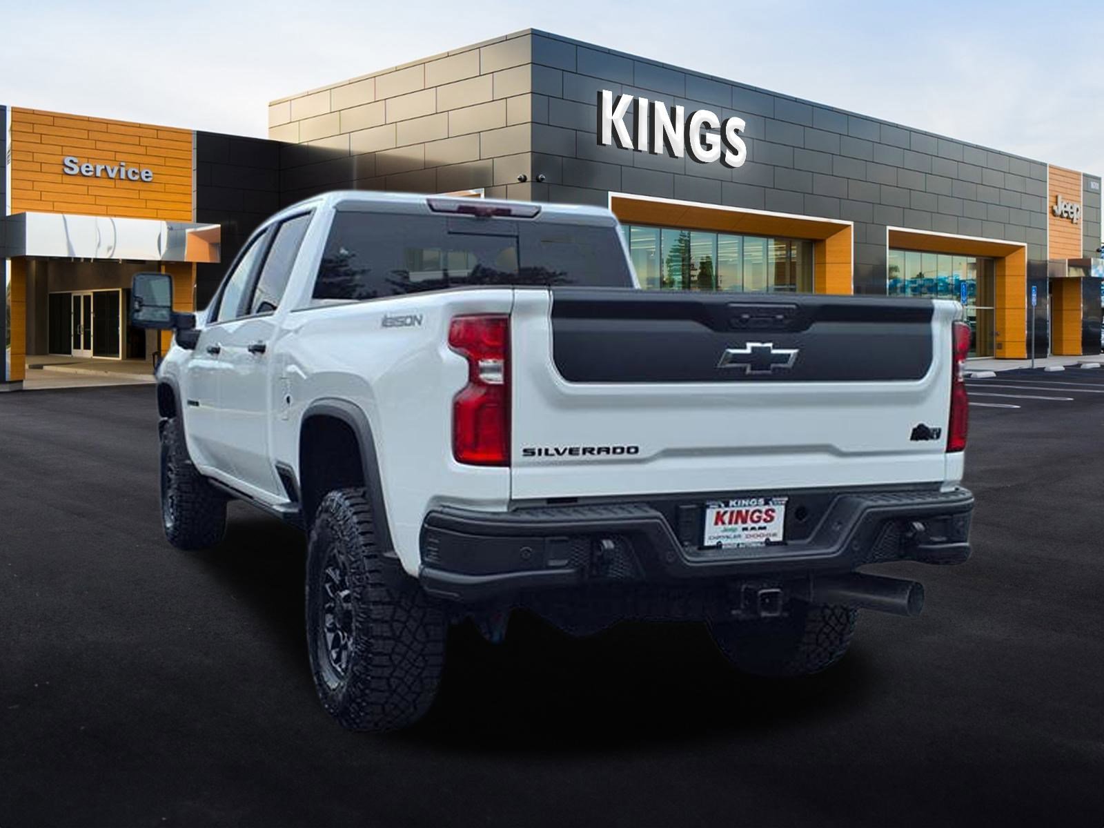 2024 Chevrolet Silverado 2500HD ZR2 photo 4