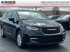 2026 Chrysler Pacifica Select Passenger Van