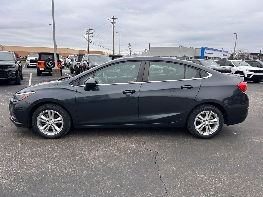 Used 2018 Chevrolet Cruze LT Auto Sedan
