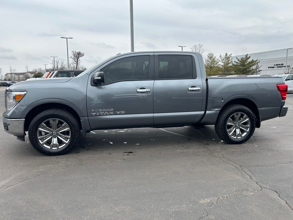 Used 2018 Nissan Titan SV Truck Crew Cab
