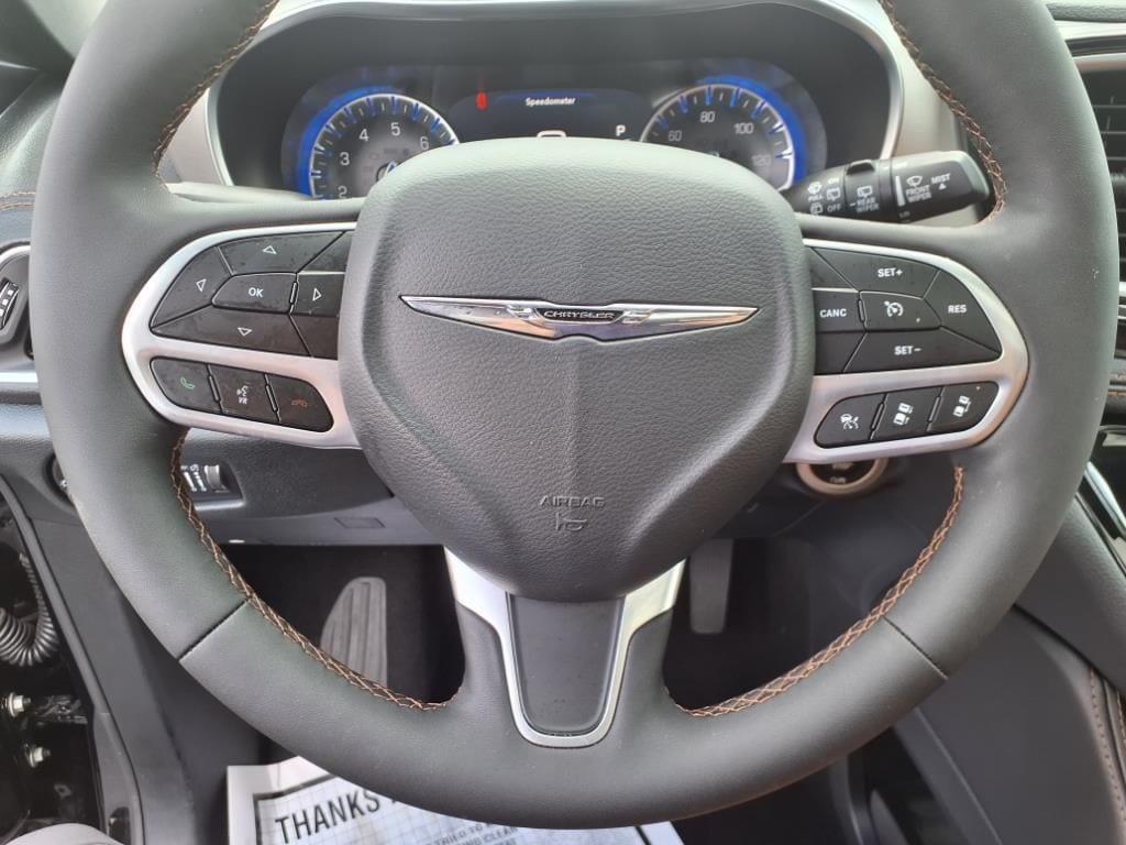 2025 Chrysler Pacifica Pinnacle - Photo 13