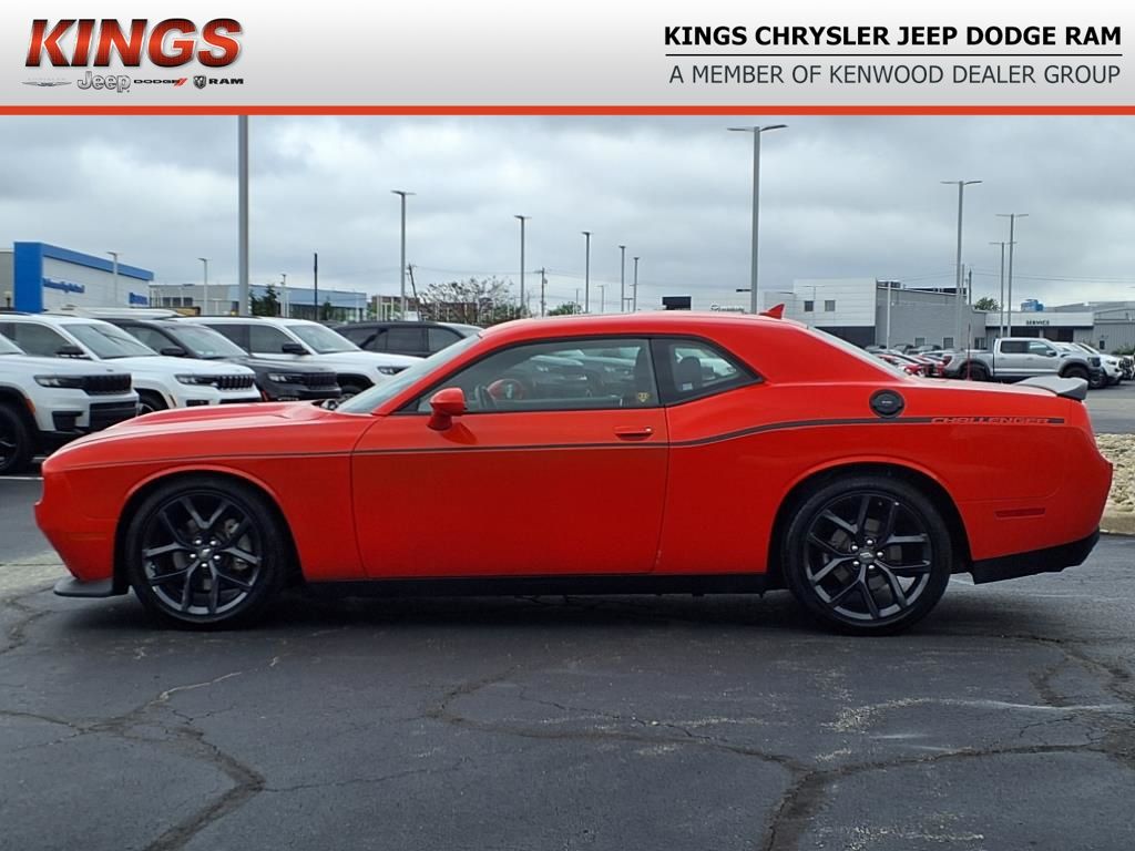 2022 Dodge Challenger GT photo 3