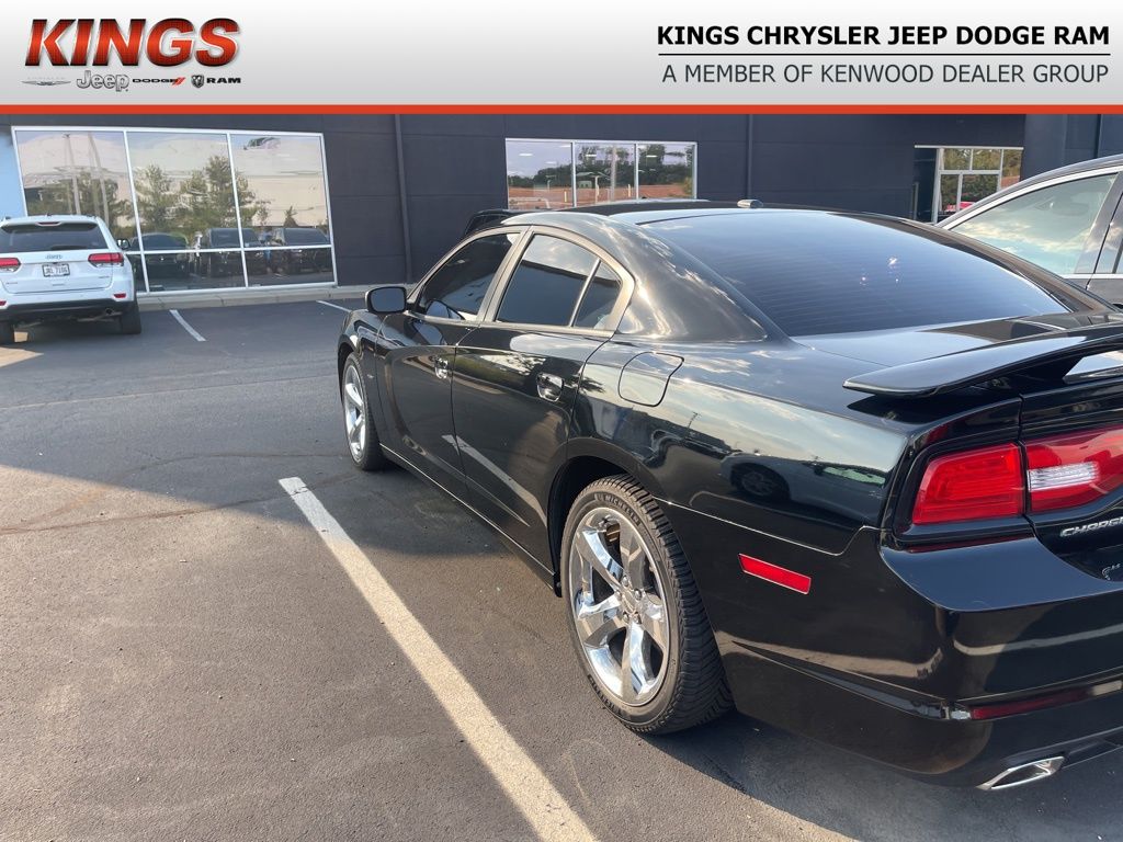 2013 Dodge Charger R/T photo 4