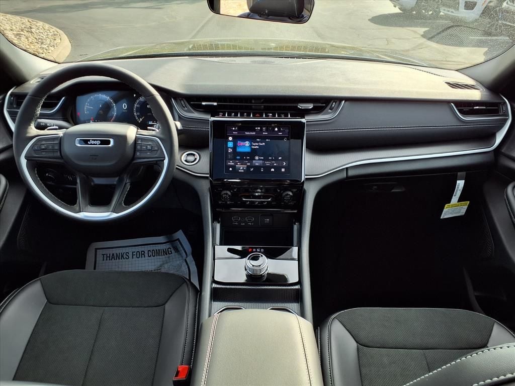 2025 Jeep Grand Cherokee Altitude - Photo 9