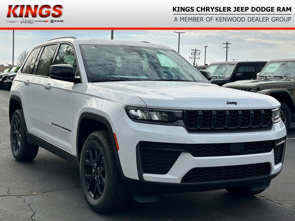 2026 Jeep Grand Cherokee Altitude's photo