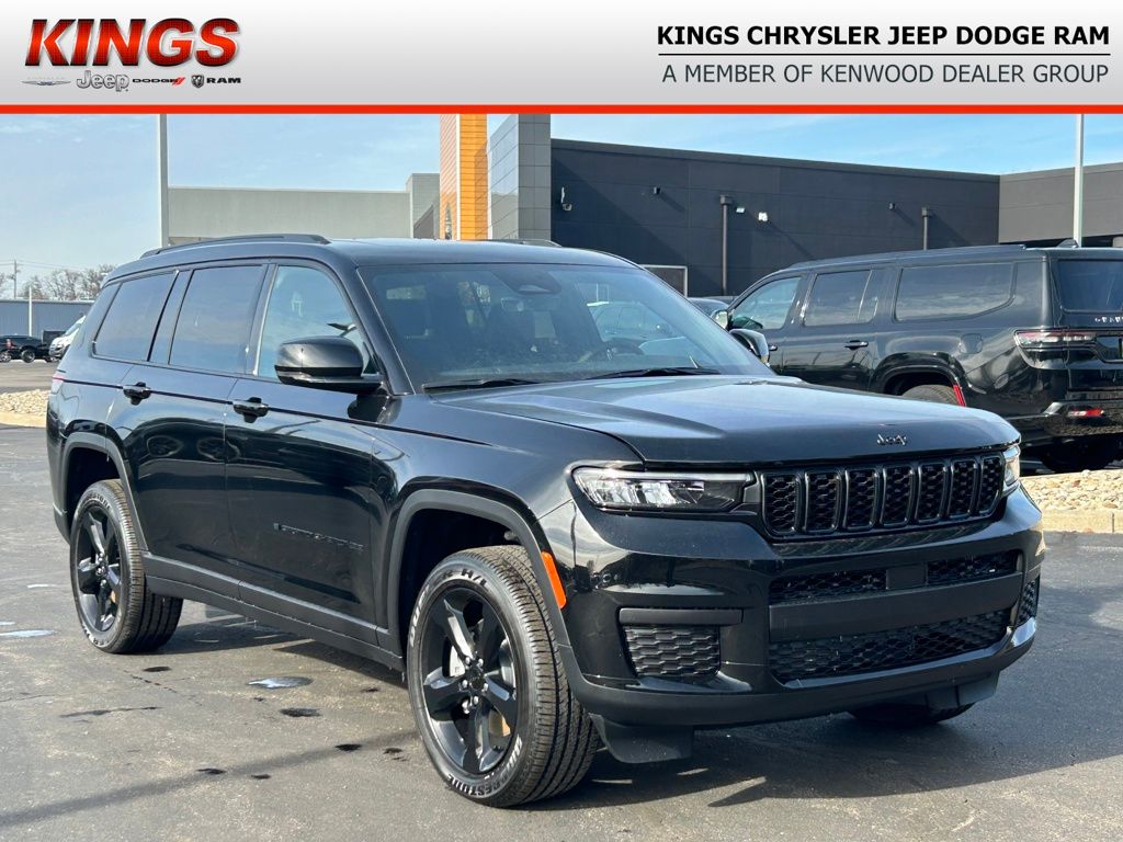 2025 Jeep Grand Cherokee L Altitude's photo