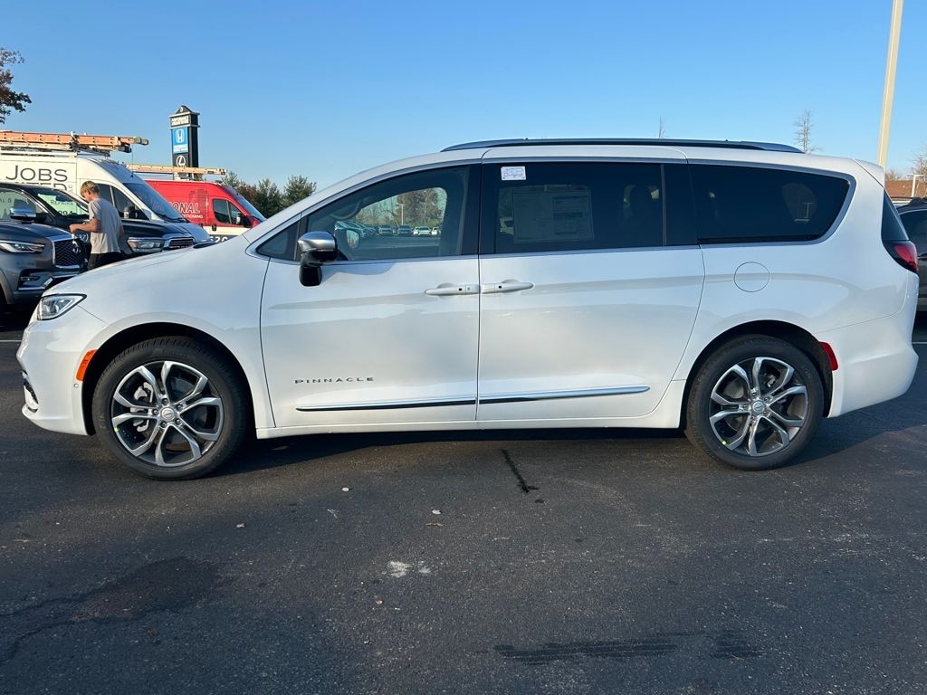 New 2026 Chrysler Pacifica Pinnacle Passenger Van