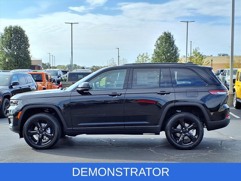 New 2025 Jeep Grand Cherokee Altitude X Sport Utility