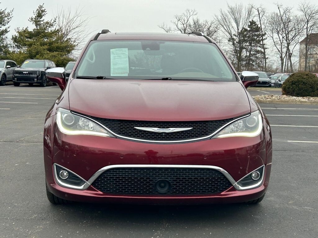 Used 2017 Chrysler Pacifica Limited Van