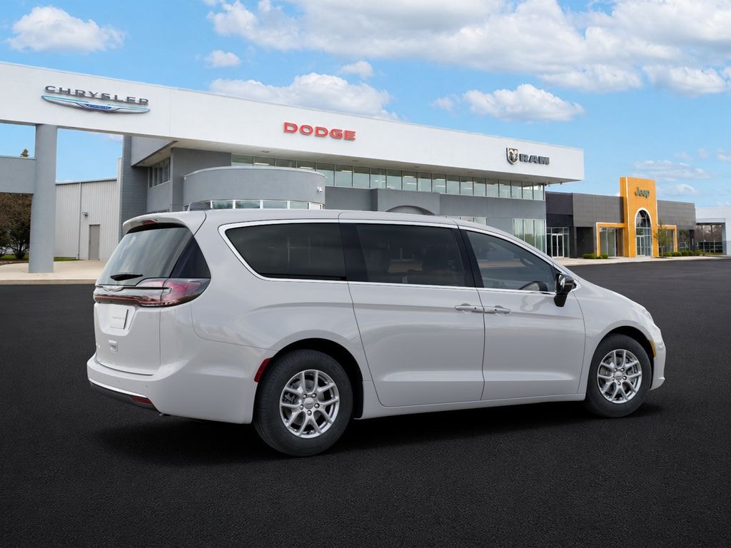 New 2026 Chrysler Pacifica Select Passenger Van