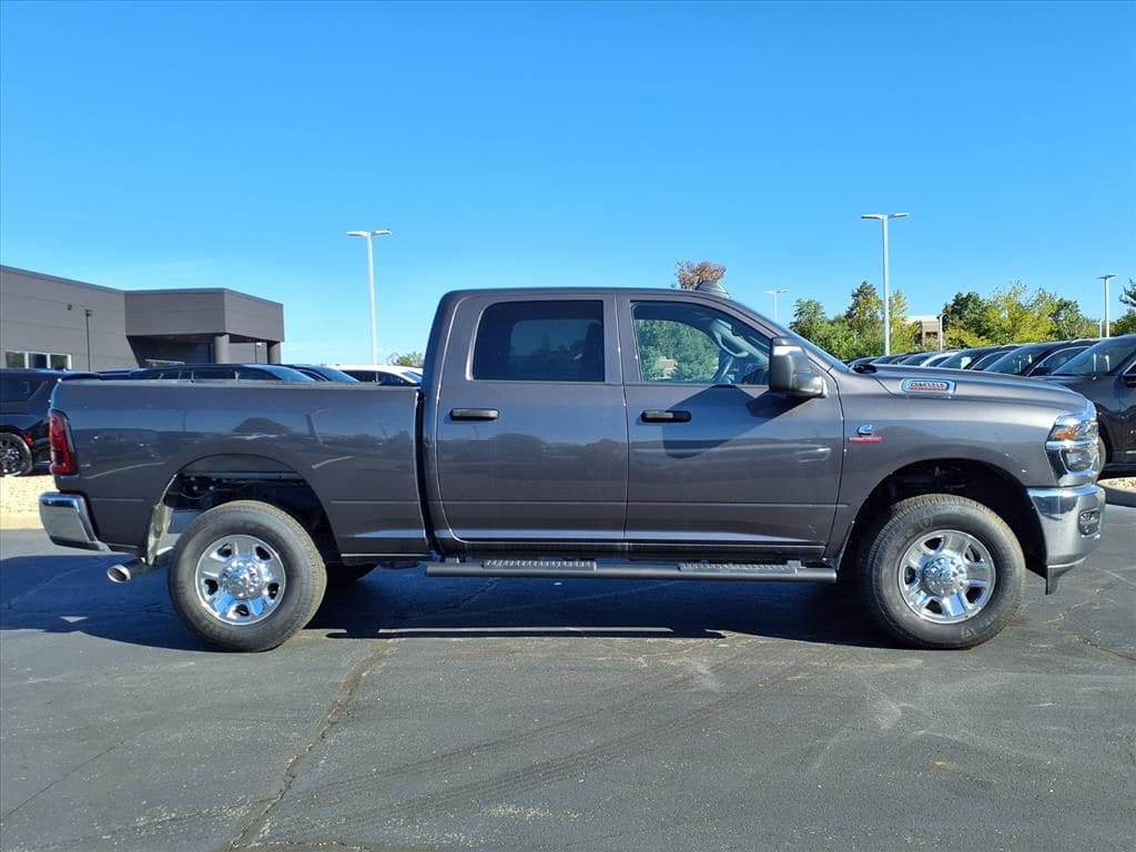 2025 RAM 2500 Tradesman - Photo 7