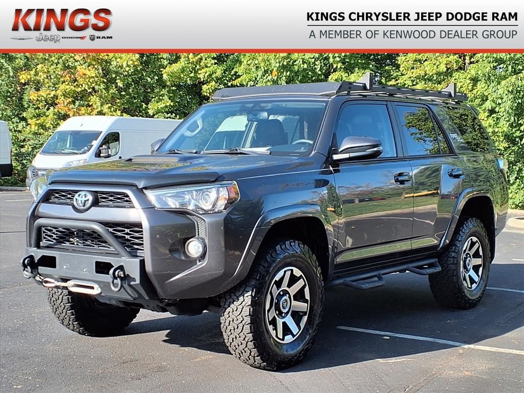 2019 Toyota 4Runner TRD Premium photo 2