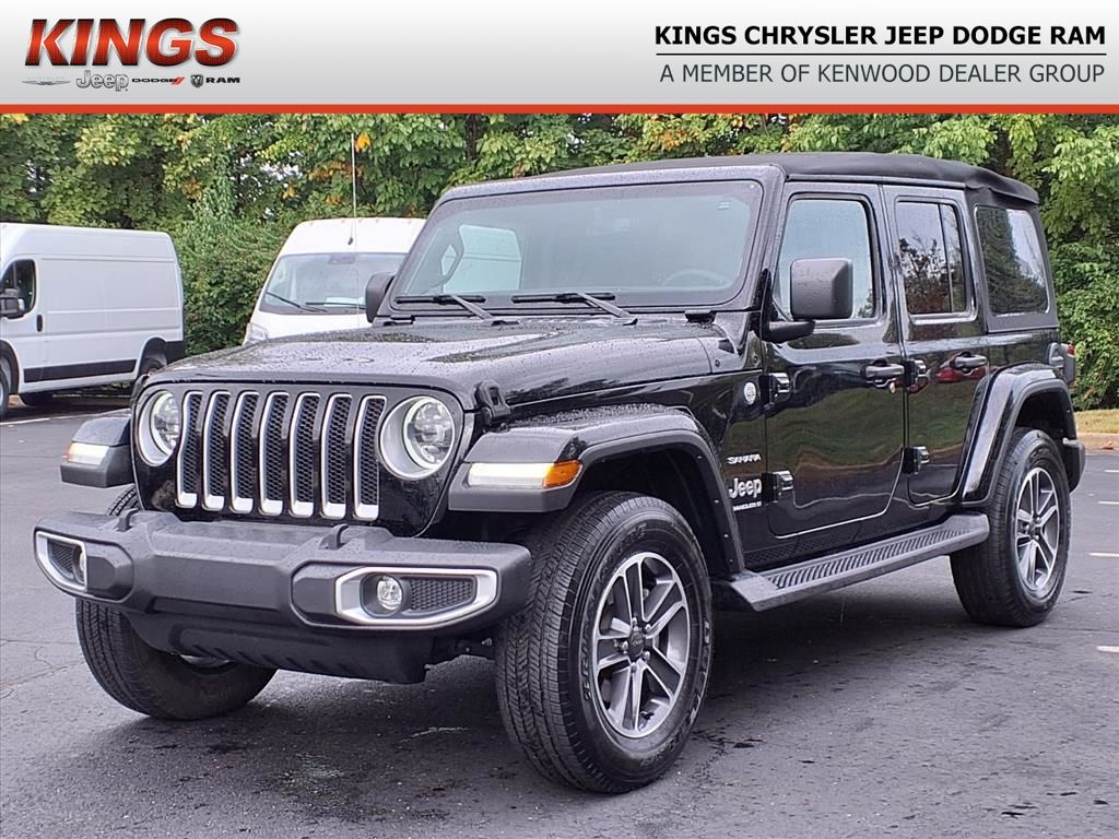 2023 Jeep Wrangler Sahara photo 2