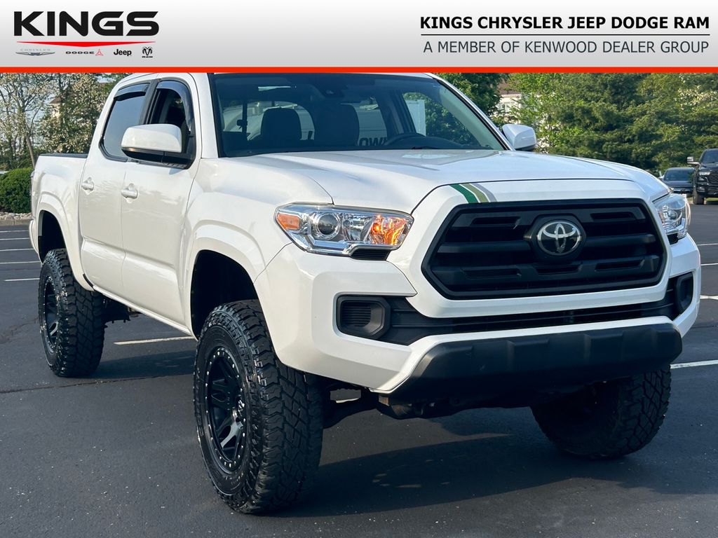 2019 Toyota Tacoma SR Double Cab 4WD V6 Auto Short Bed's photo