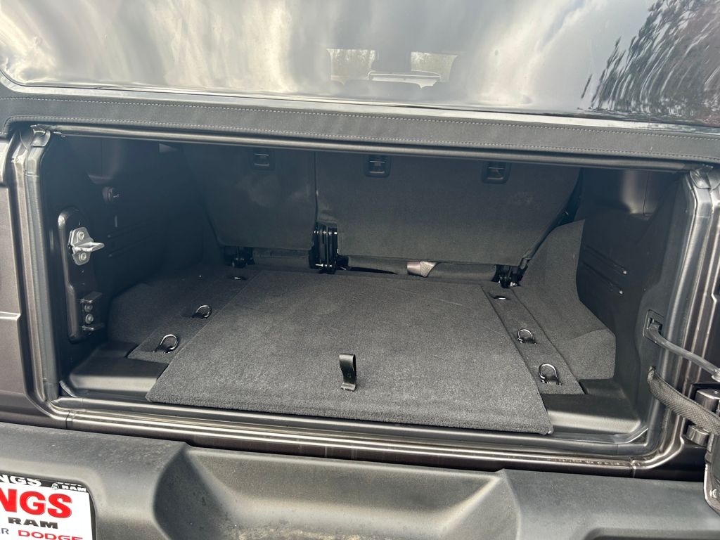 2025 Jeep Wrangler 4-Door Sport S - Photo 25