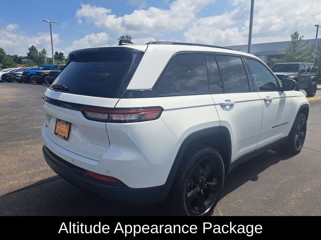 Certified 2023 Jeep Grand Cherokee Laredo SUV