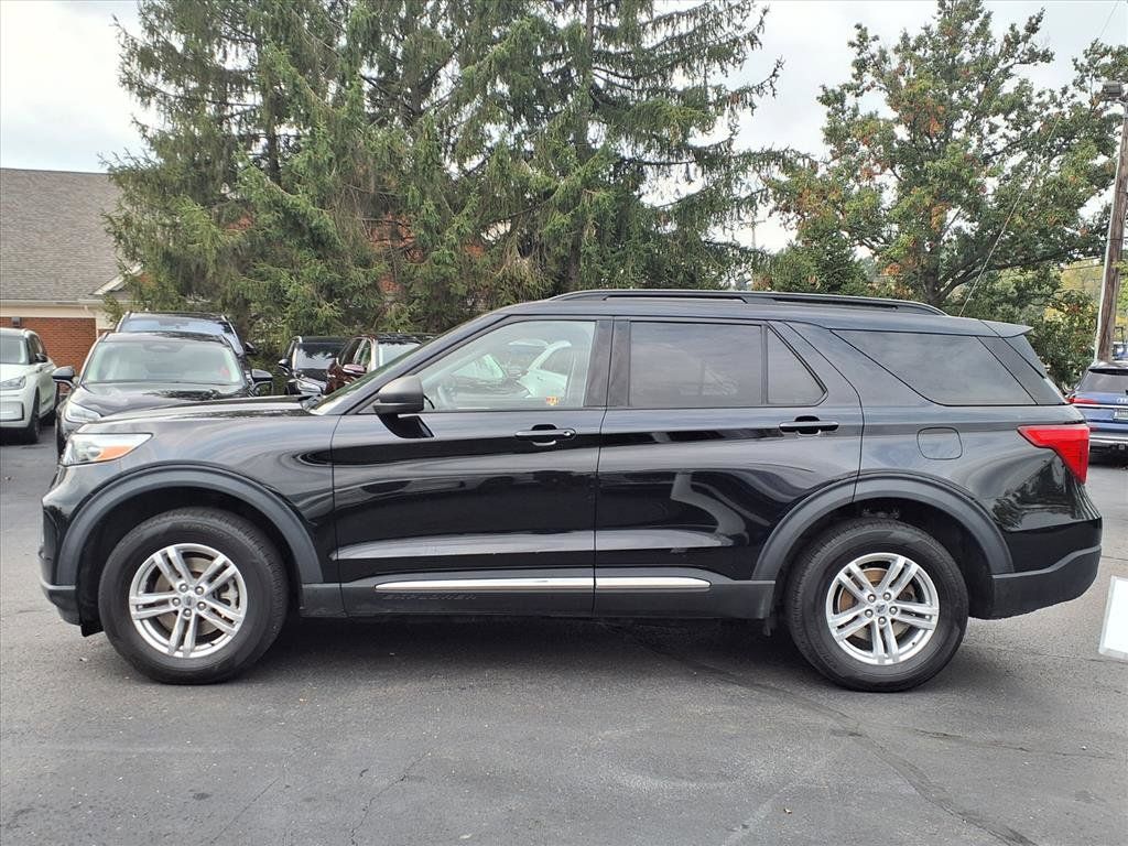 2020 Ford Explorer XLT photo 3
