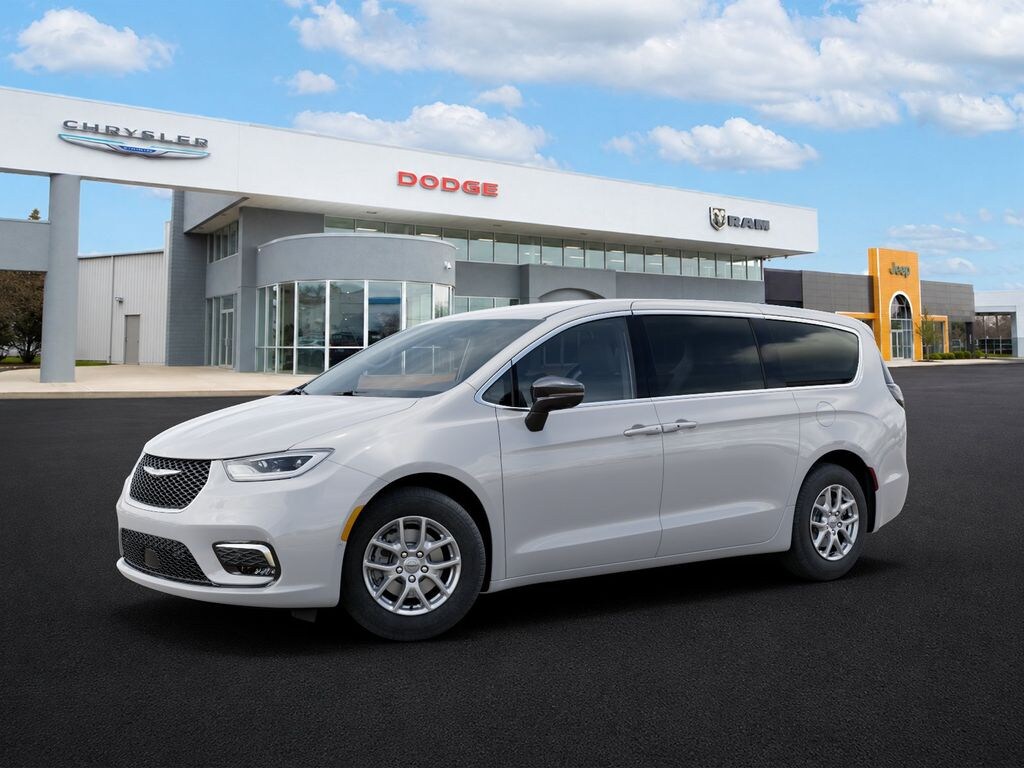 New 2026 Chrysler Pacifica Select Passenger Van