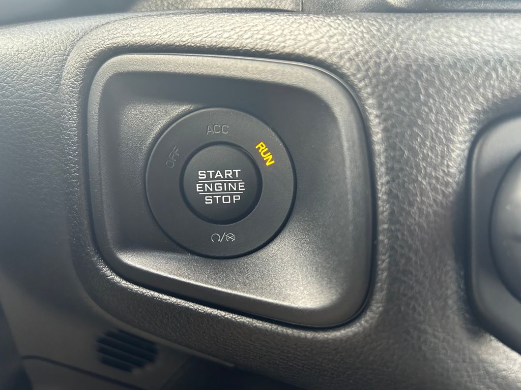 2025 Jeep Wrangler 4-Door Sport S - Photo 17
