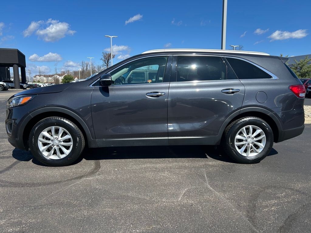 Used 2017 Kia Sorento 2.4L LX SUV