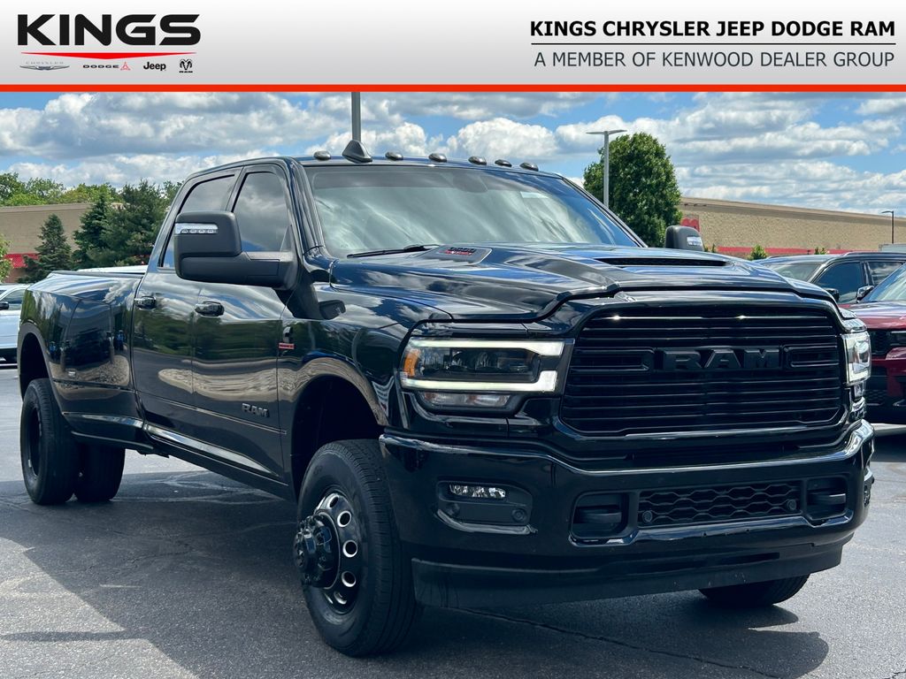 2023 RAM 3500 Laramie 4X4 Crew Cab LWB's photo