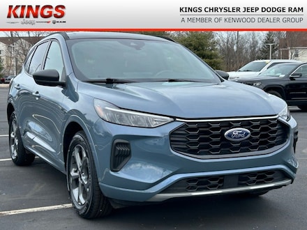 Featured Used 2023 Ford Escape ST-Line SUV for sale in Cincinnati, OH