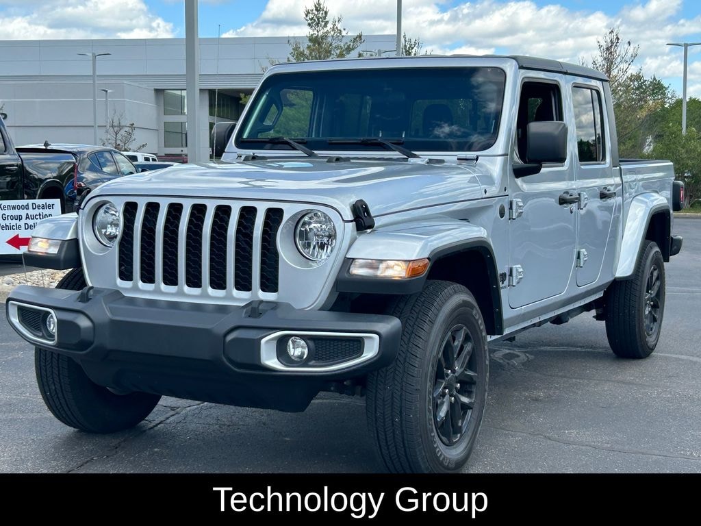 Used 2023 Jeep Gladiator Sport Truck Crew Cab
