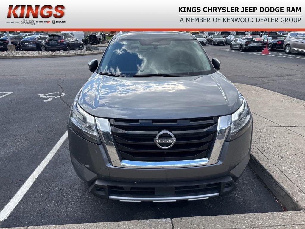 Used 2024 Nissan Pathfinder Platinum SUV