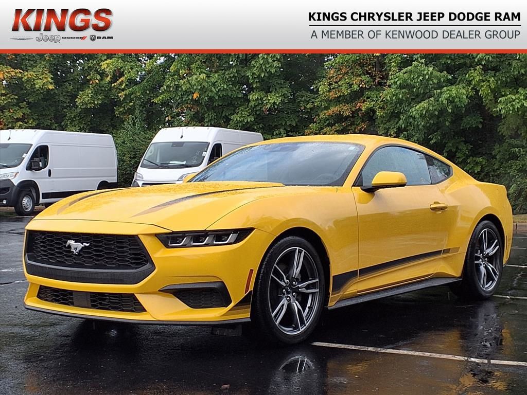 2024 Ford Mustang EcoBoost photo 2