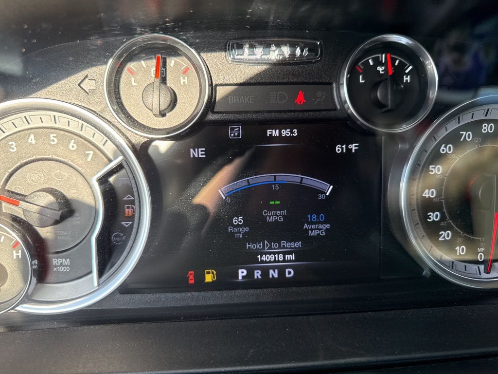 2016 Ram 1500 SLT Outdoorsman photo 3