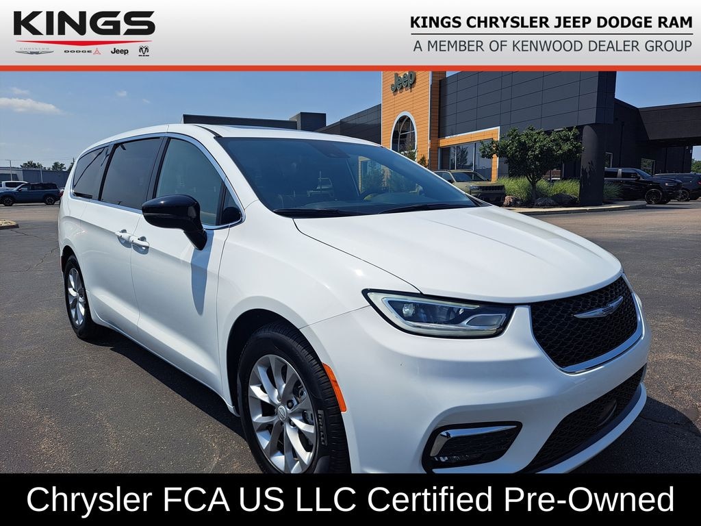 Certified 2026 Chrysler Pacifica Limited Van Passenger Van