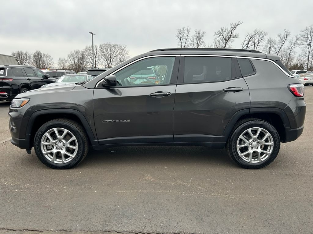 Used 2023 Jeep Compass Latitude Lux SUV