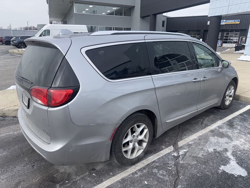 Used 2017 Chrysler Pacifica Touring-L Plus Van