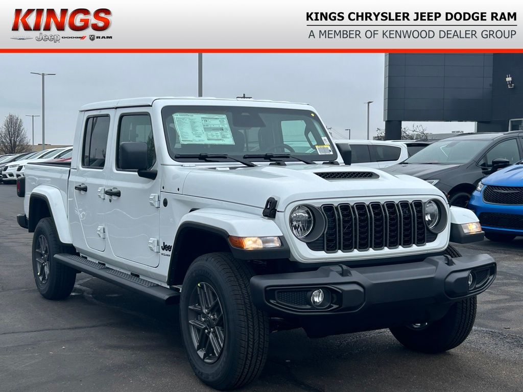 2026 Jeep Gladiator Sport S's photo