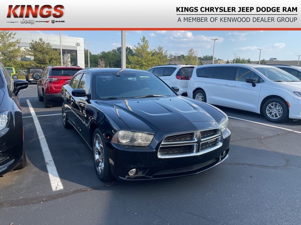 2013 Dodge Charger R/T photo 2