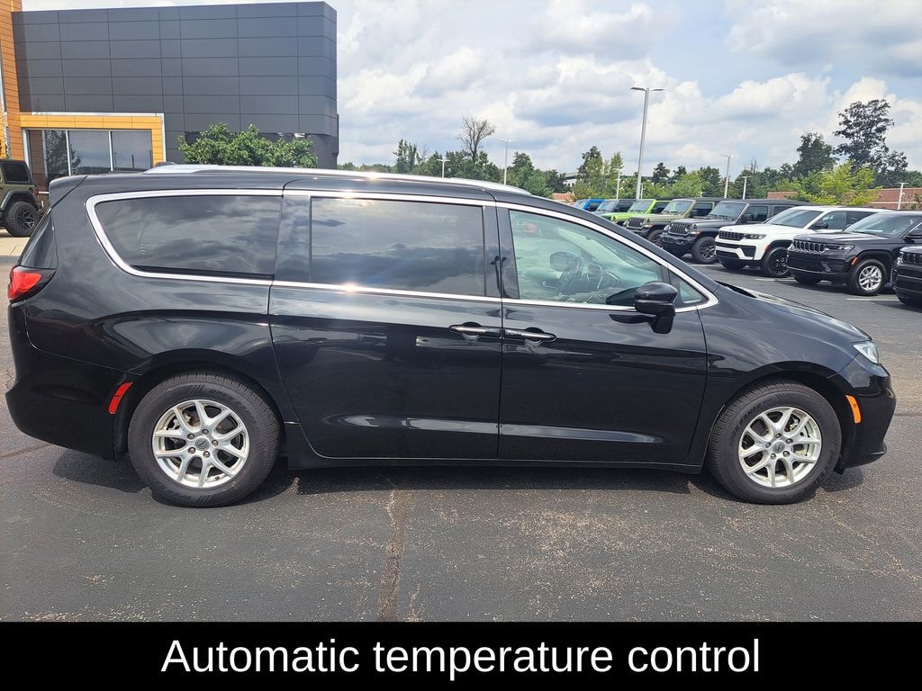 Used 2021 Chrysler Pacifica Touring L Van Passenger Van
