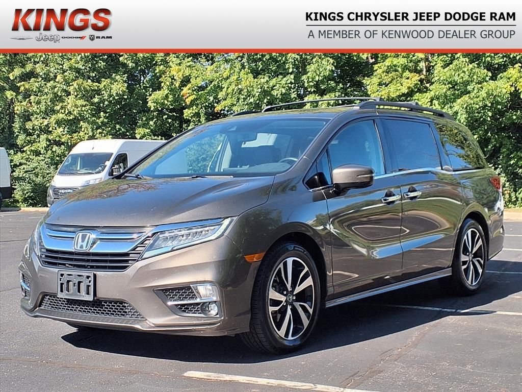 2018 Honda Odyssey Elite photo 2