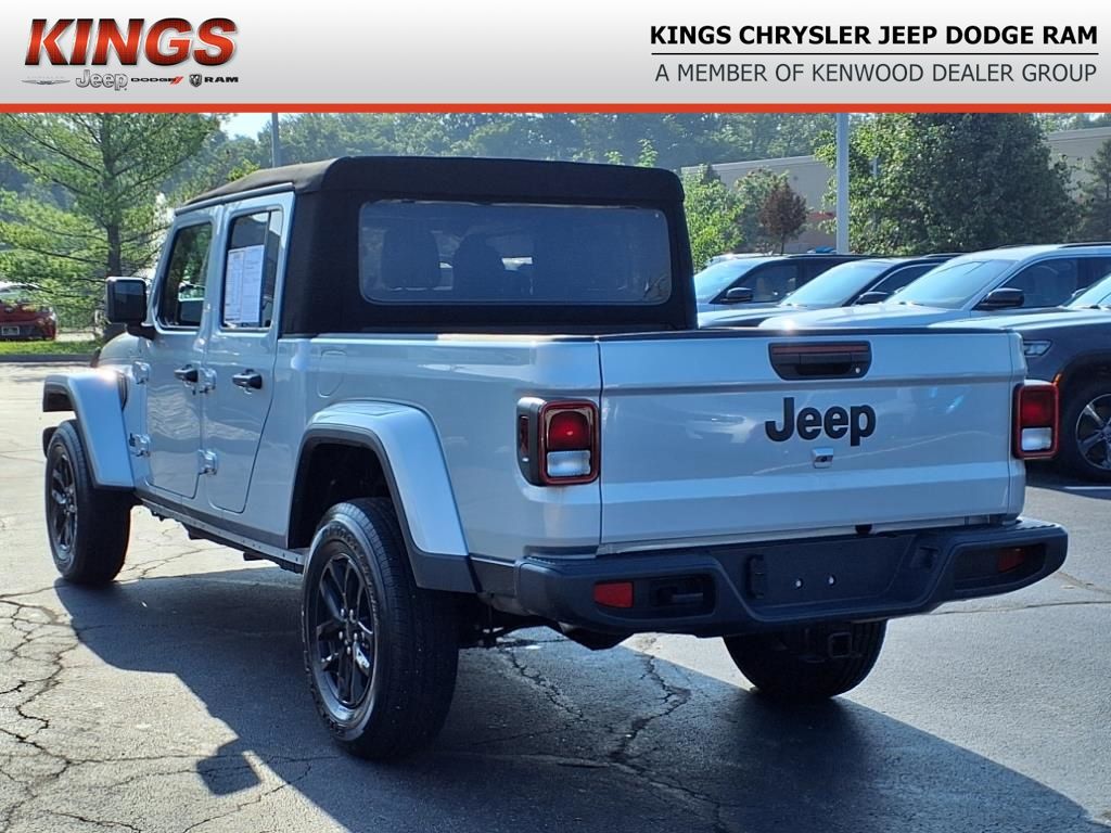 2023 Jeep Gladiator Sport S photo 4